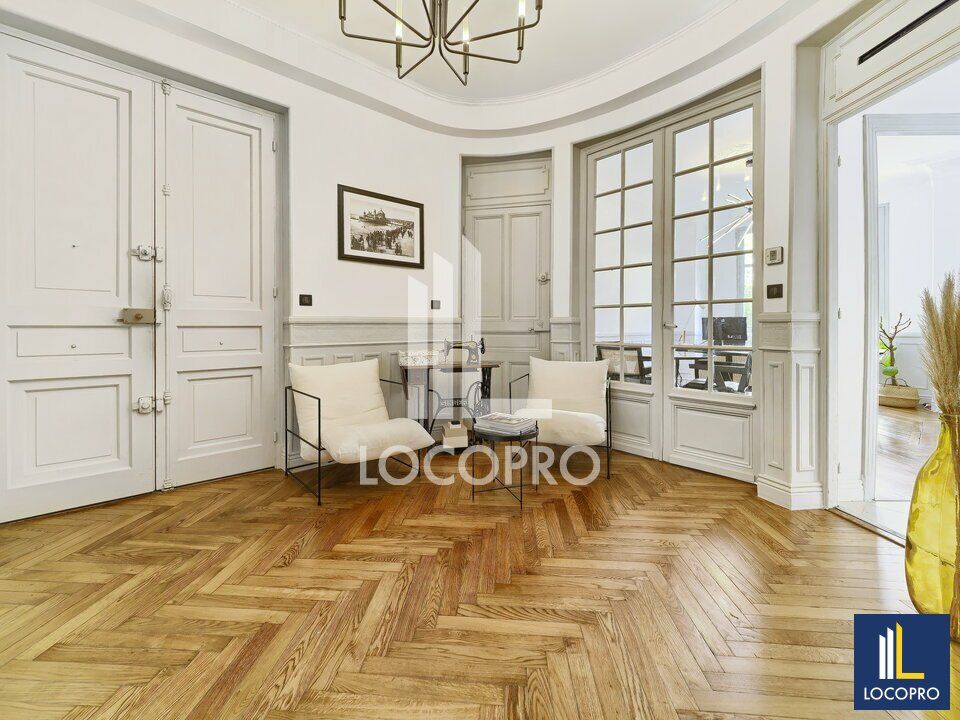 Location bureaux 10 m² non divisibles