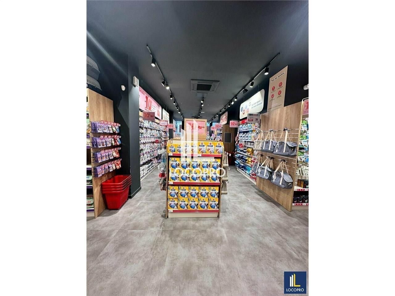 A CÉDER - LOCAL COMMERCIAL - 272 M2 - CANNES