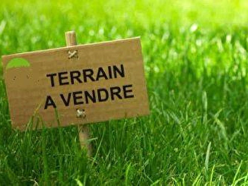 Vente terrain 10870.00 m² à LE VIGEN