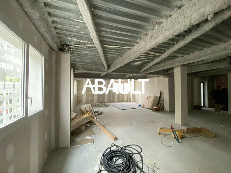 Vente bureaux 111.46 m² non divisibles