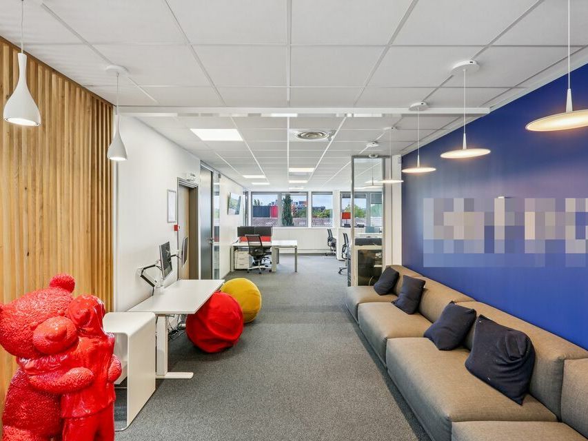 Vente bureaux 284.2 m² non divisibles