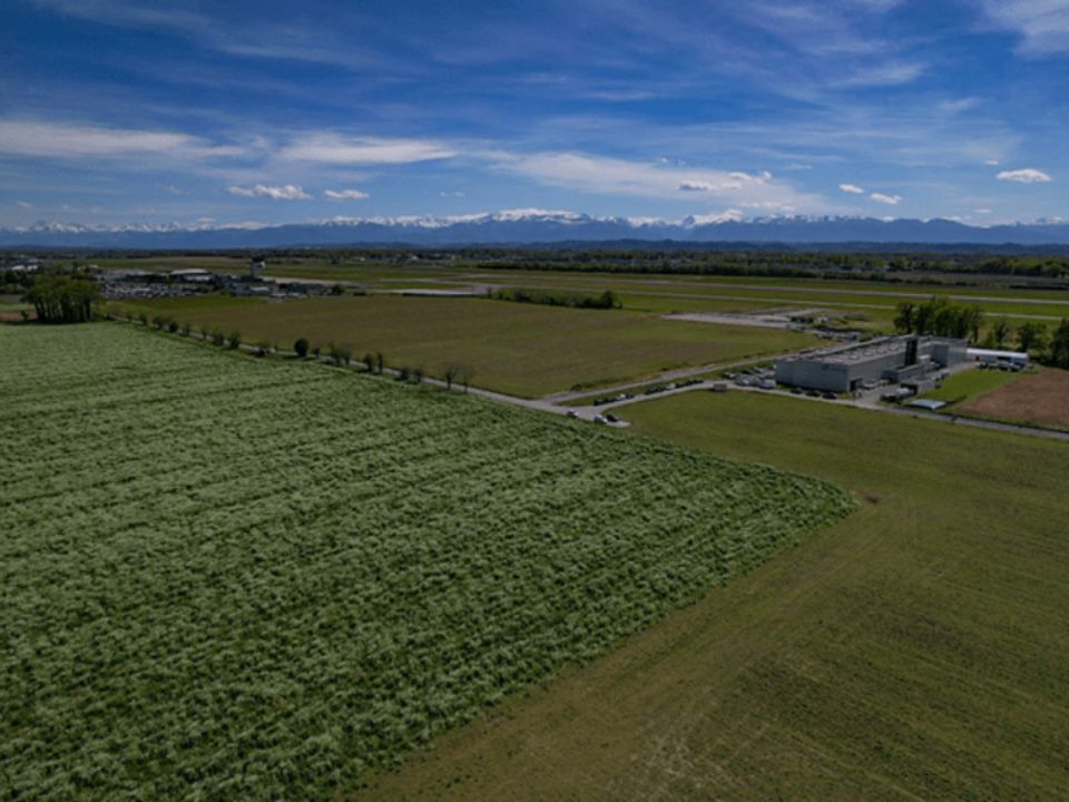 Location terrain 76400 m² non divisibles