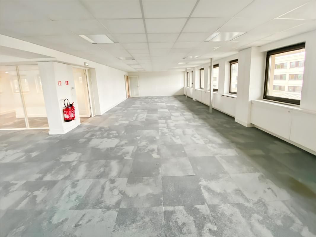 Location bureaux 1263 m² non divisibles