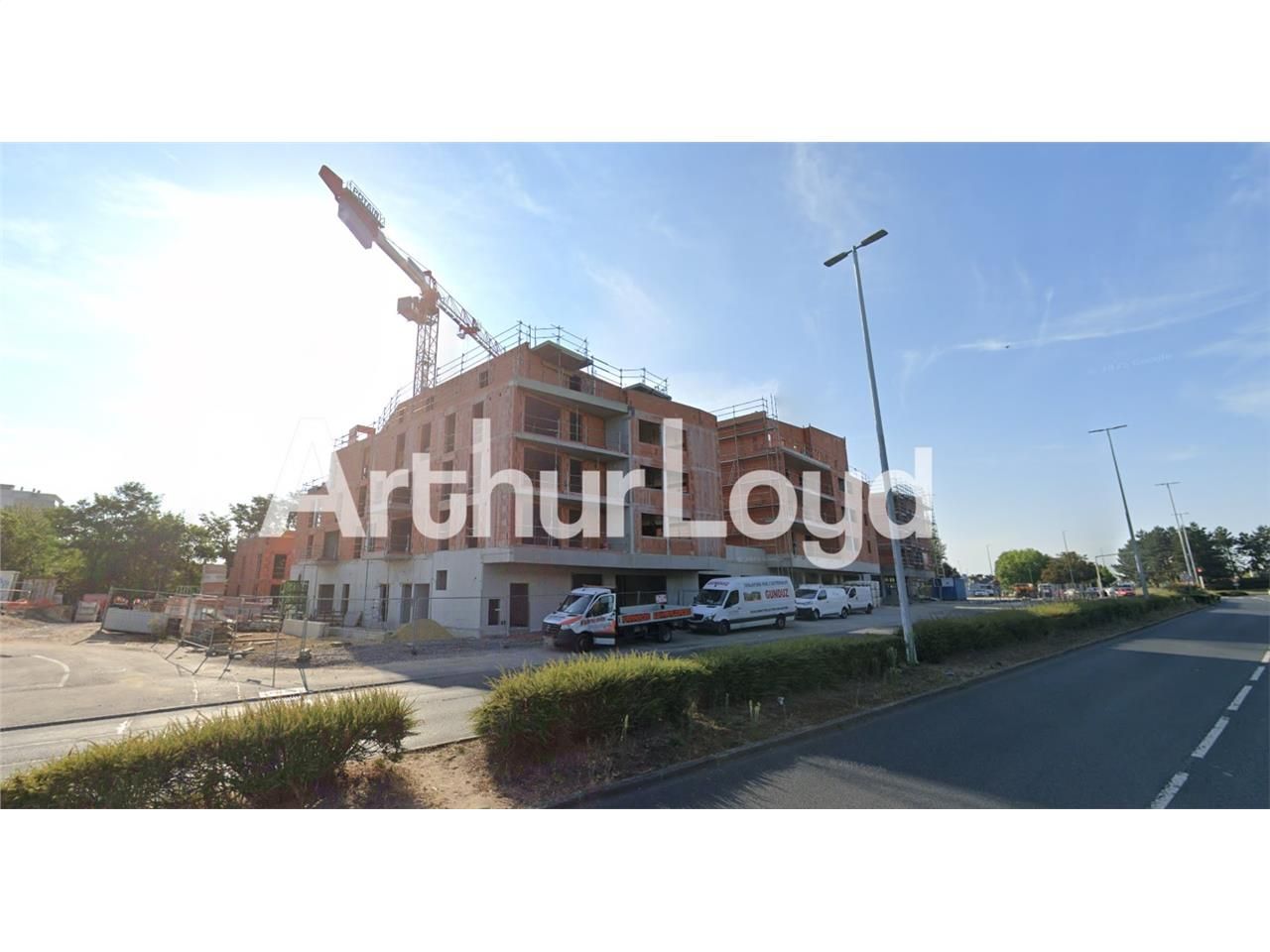 Location local commercial 79.39 m² à CAEN