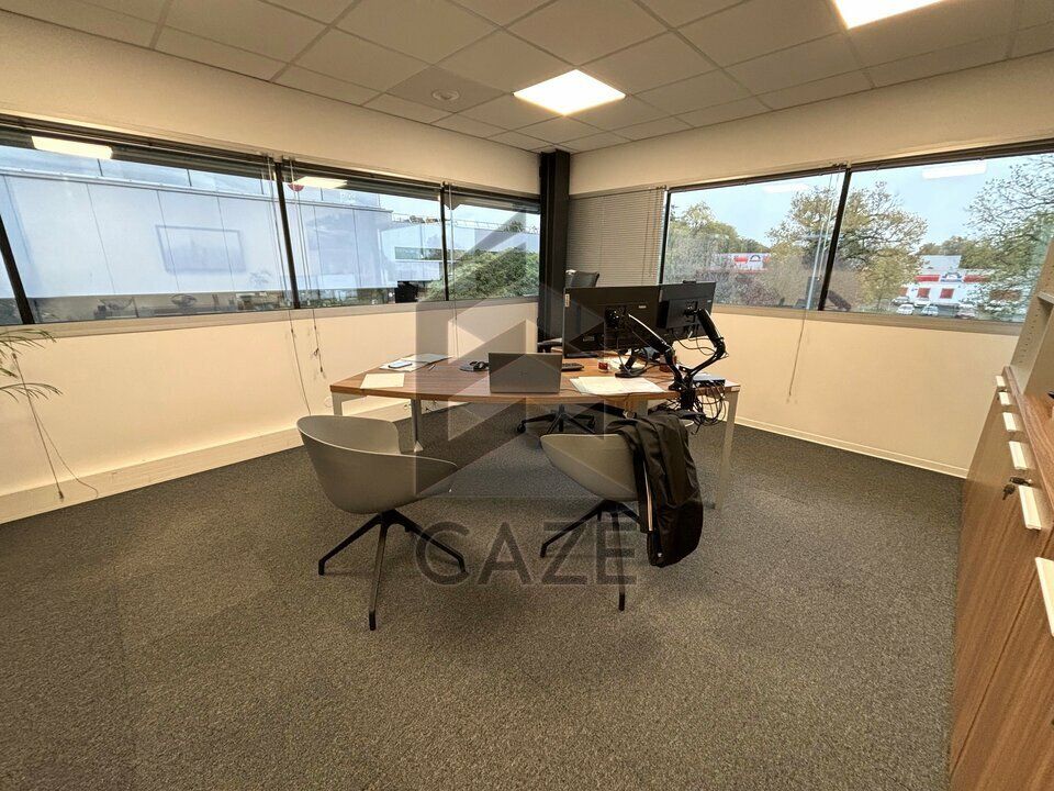 BUREAUX A LOUER FLOIRAC - PROCHE SORTIE 24