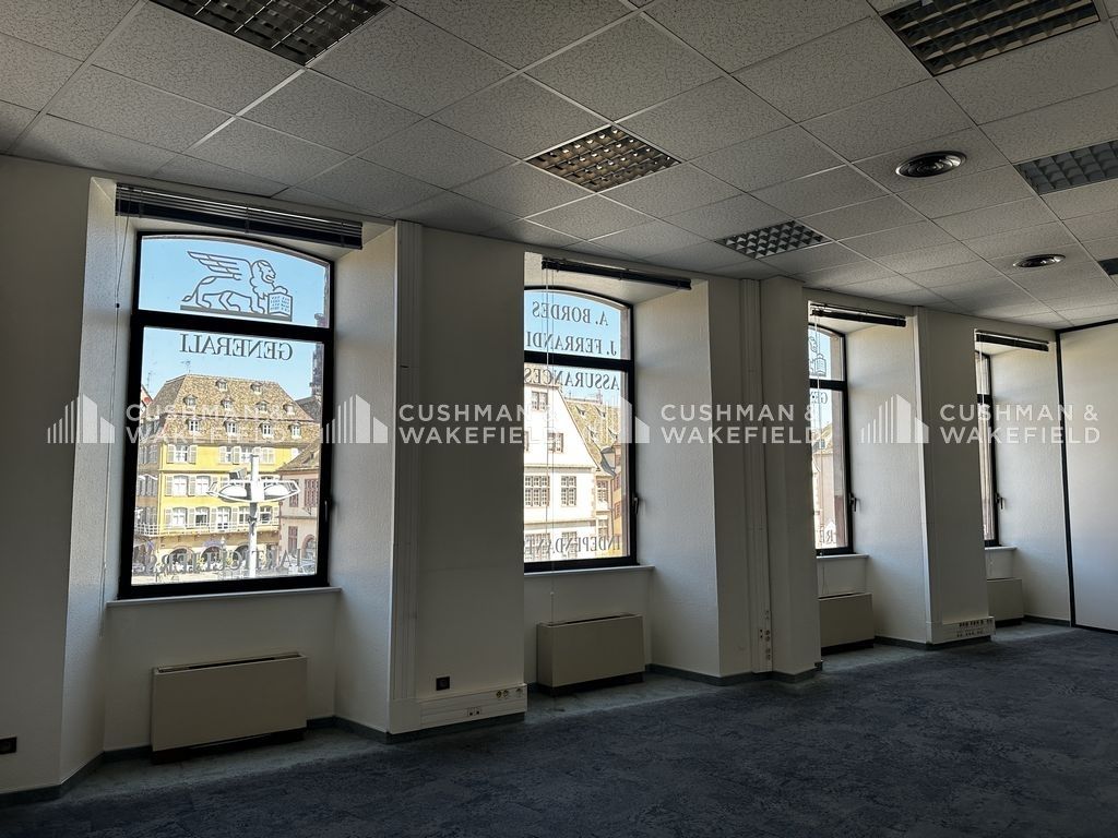 Vente bureaux 958 m² divisibles à partir de 133 m²