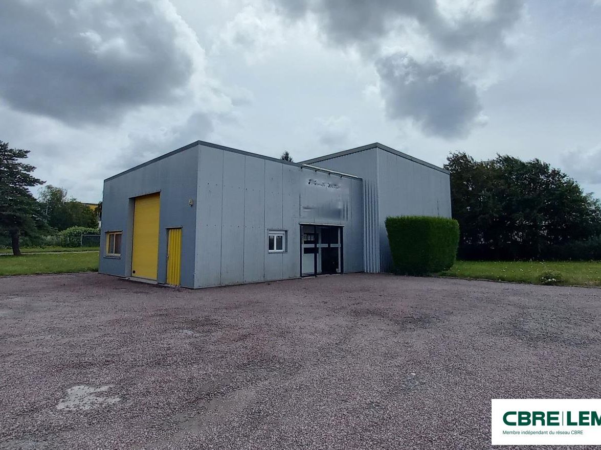 Vente local d''activites 500 m² non divisibles