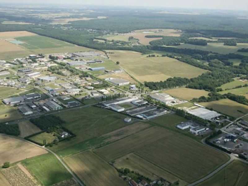 Vente terrain 900000 m² divisibles à partir de 2000 m²