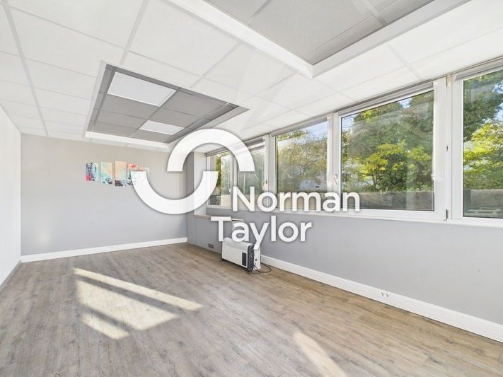 Location bureaux 96 m² non divisibles