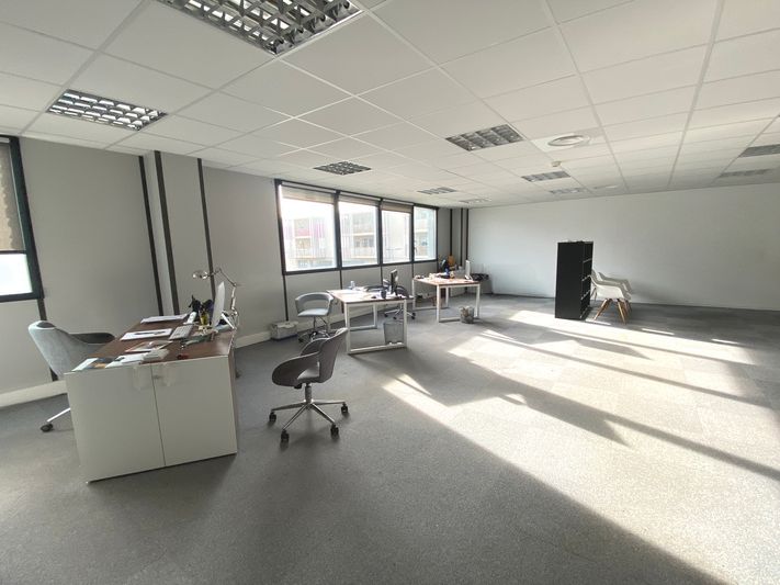 Grabels - La Valsière : à vendre, bureaux de 234 m² 