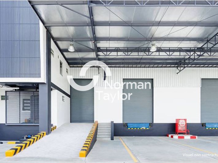 Location local d''activites 5737 m² divisibles à partir de 2357 m²