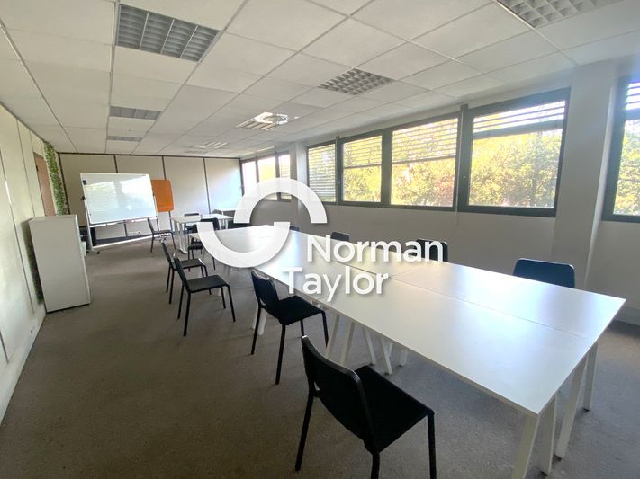 Location bureaux 694 m² divisibles à partir de 331.4 m²