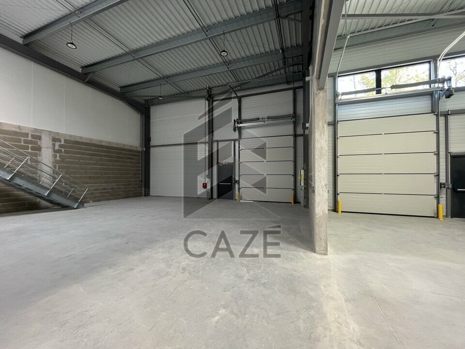 A LOUER LOCAL D'ACTIVITES ZONE VERT CASTEL