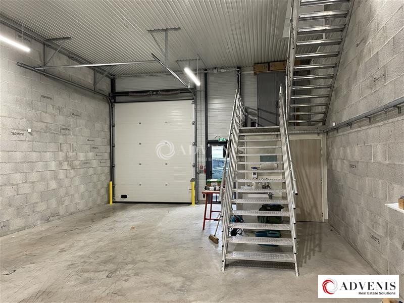 Location local d''activites 294 m² non divisibles