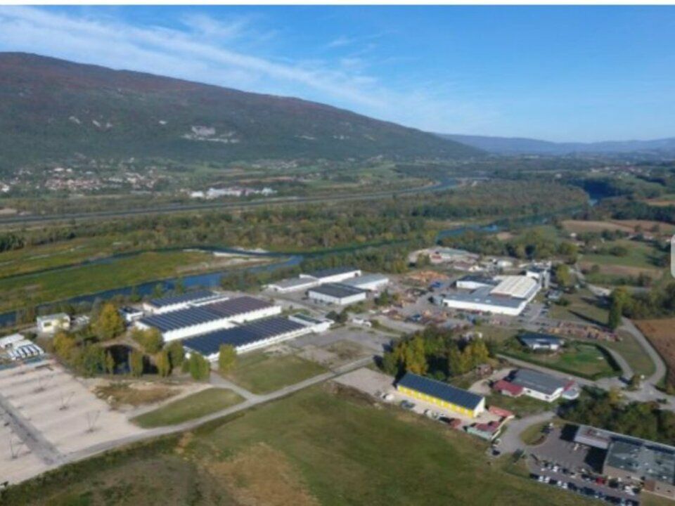 Vente entrepot 8000 m² non divisibles