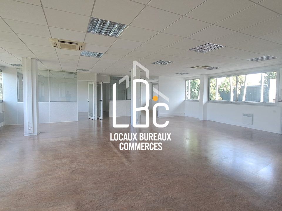 Location bureaux 170.00 m² à Rezé