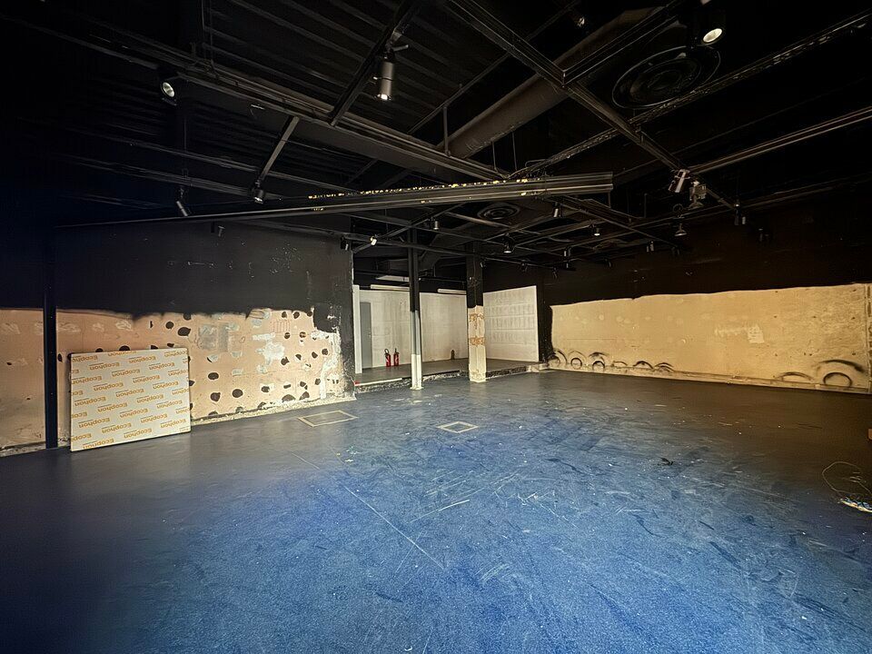 SAINT-CYR-SUR-LOIRE CENTRE COMMERCIAL COMMERCE A LOUER 125 M²