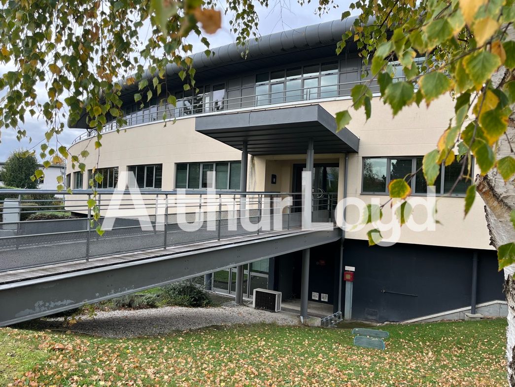 Vente bureaux 980.65 m² à SAINT CONTEST