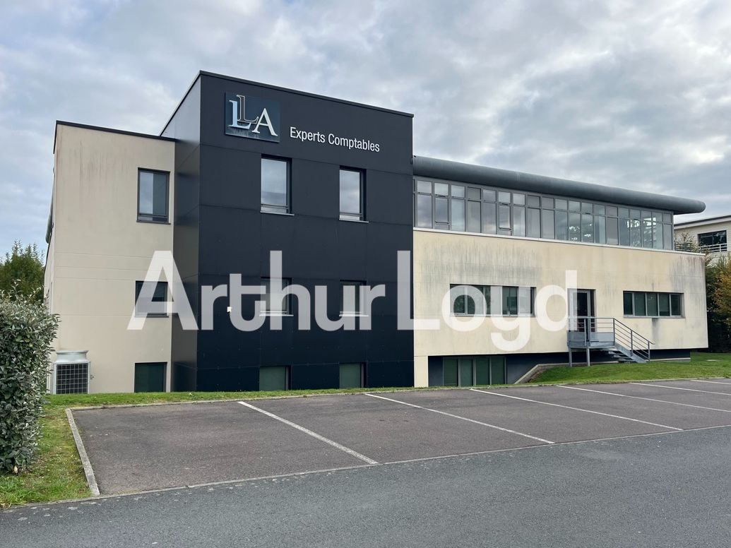 Vente bureaux 980.65 m² à SAINT CONTEST
