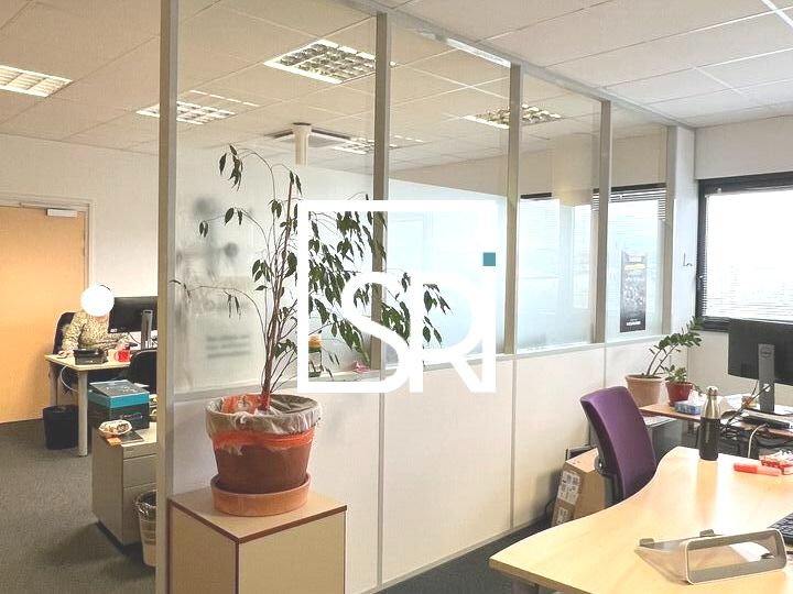 Location bureaux 584.27 m² non divisibles