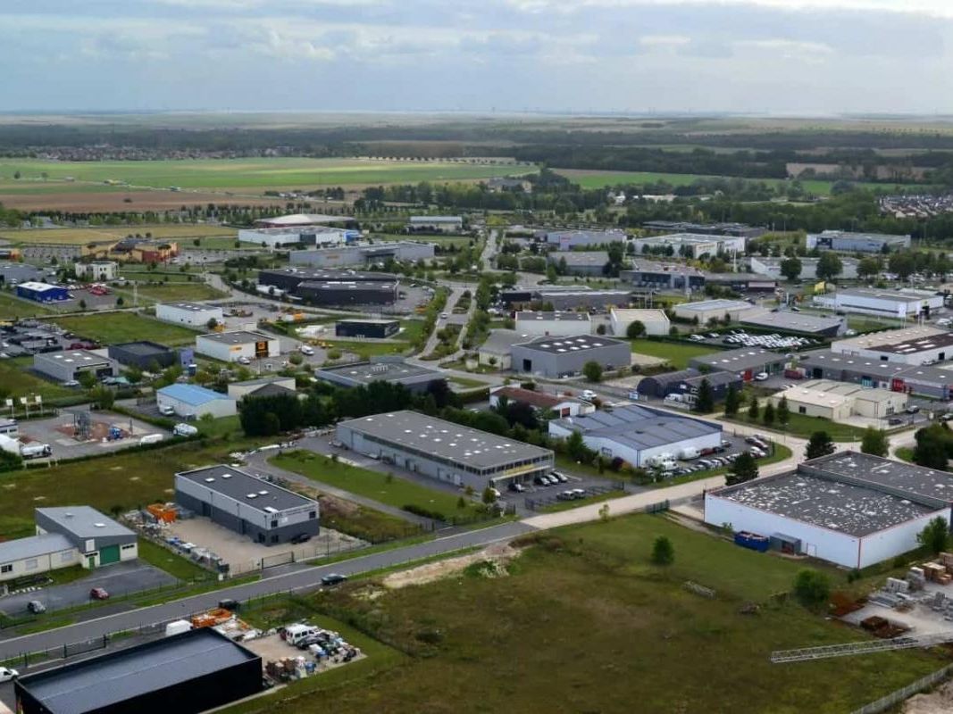 Vente terrain 320000 m² divisibles à partir de 2000 m²