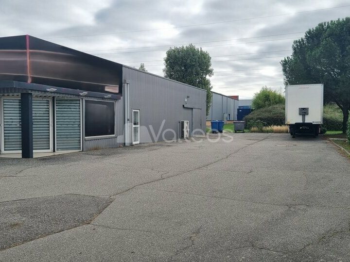 Location local commercial 385 m² non divisibles