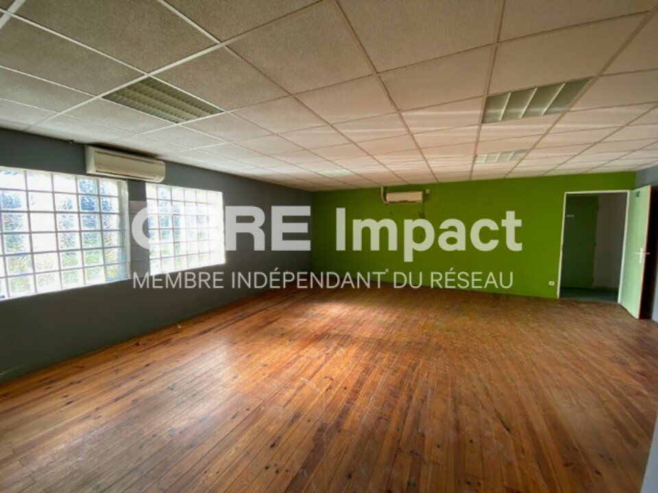 220 m² pour ce local d'activites en location à Perrigny-lès-dijon