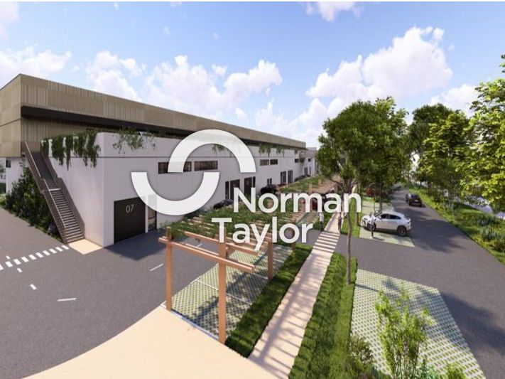 Location local d''activites 9612 m² divisibles à partir de 281 m²