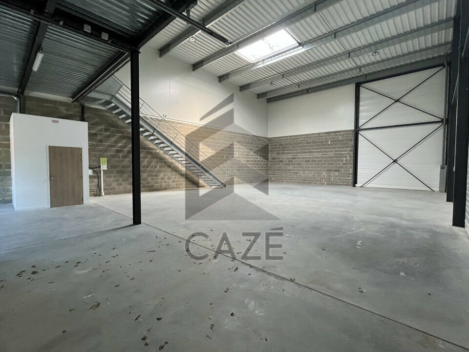 Location local d''activites 293 m² non divisibles