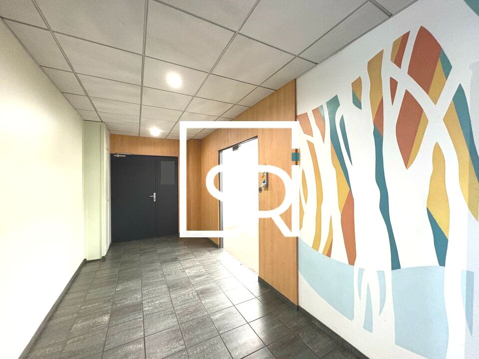 Location bureaux 66 m² non divisibles