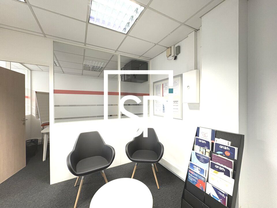 PROCHES A71 A89 A75 - LOCATION BUREAUX MEUBLES 66 M² - ZAC LE BREZET - 63100 CLERMONT-FERRAND