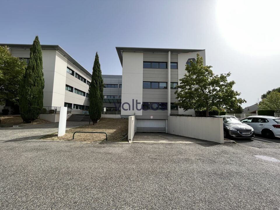 Location bureaux 548 m² non divisibles