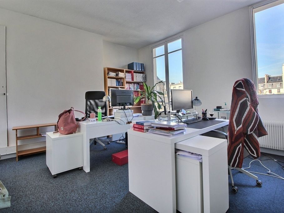 Location bureaux 140 m² non divisibles