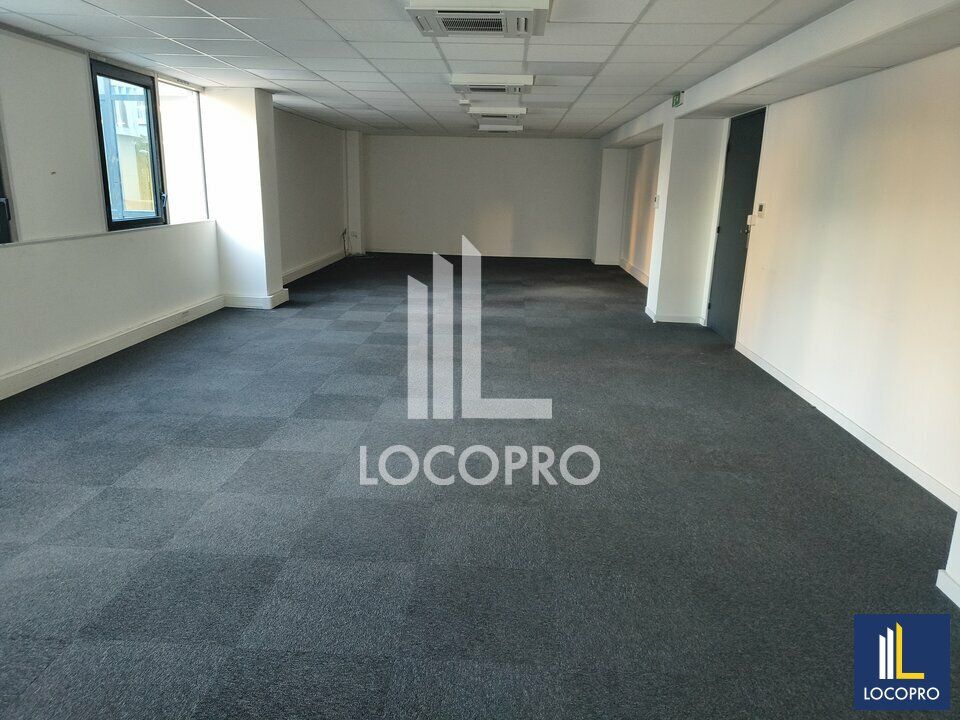 A LOUER - BUREAUX - 279 M2 DIVISIBLES - NICE OUEST