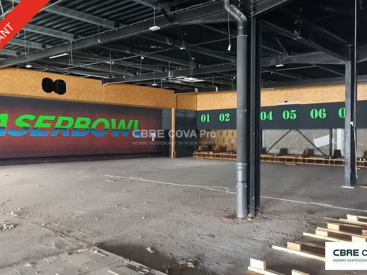 Vente local commercial 656 m² non divisibles