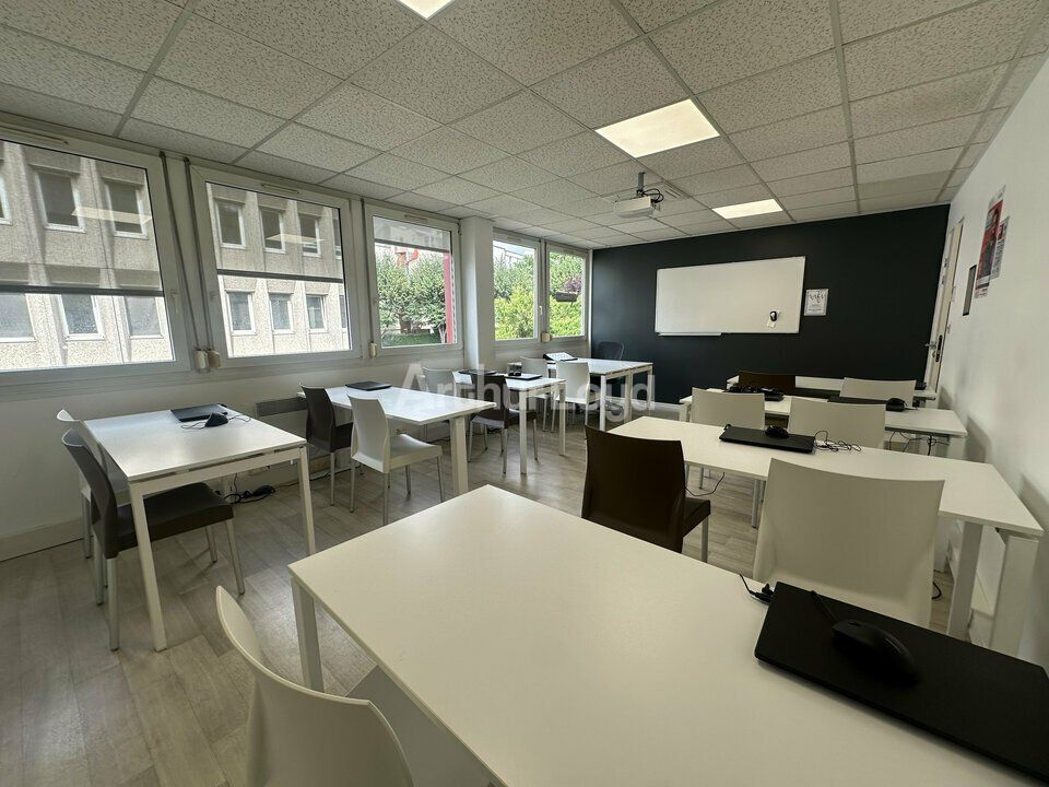 Vente bureaux 299 m² divisibles à partir de 134 m²