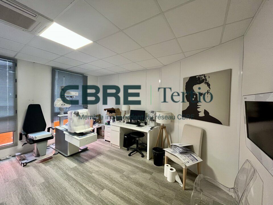 Location bureaux 118 m² non divisibles