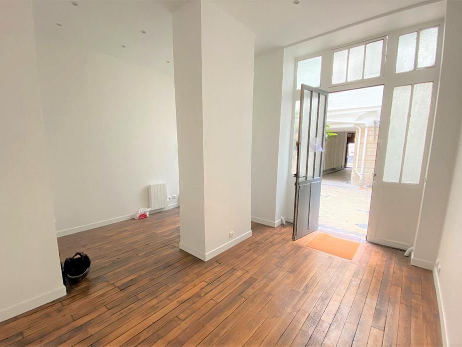 Location bureaux 18 m² non divisibles