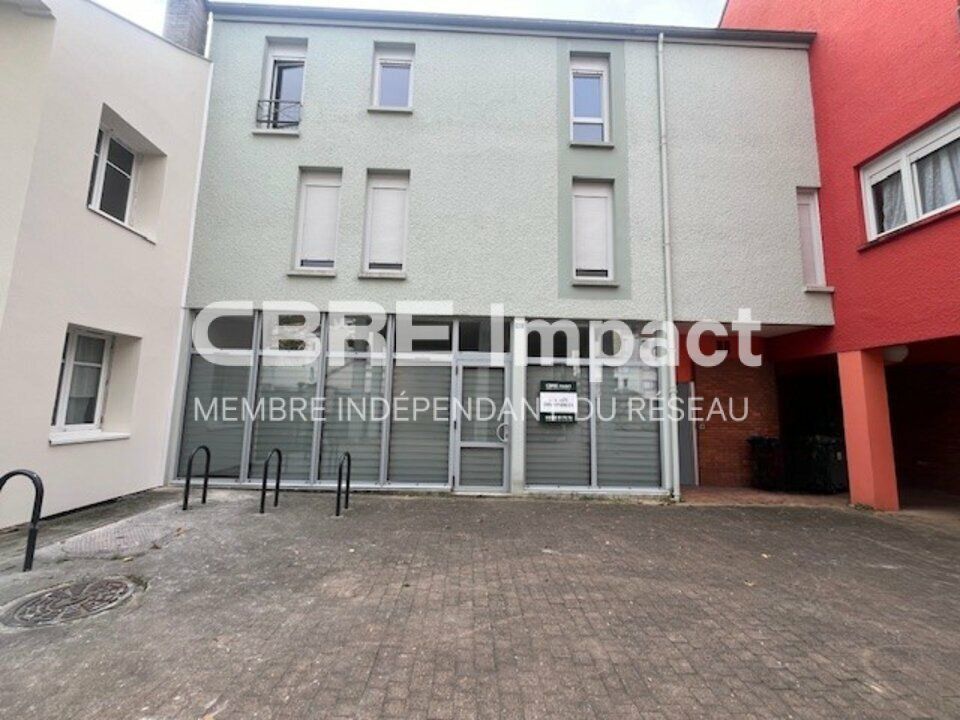 Location local commercial 129 m² non divisibles