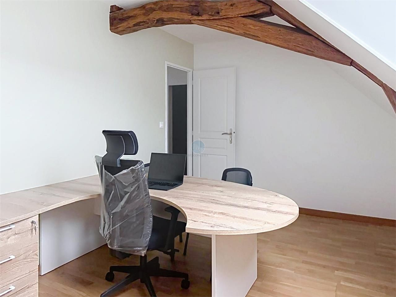 Location bureaux 25 m² à INGRE