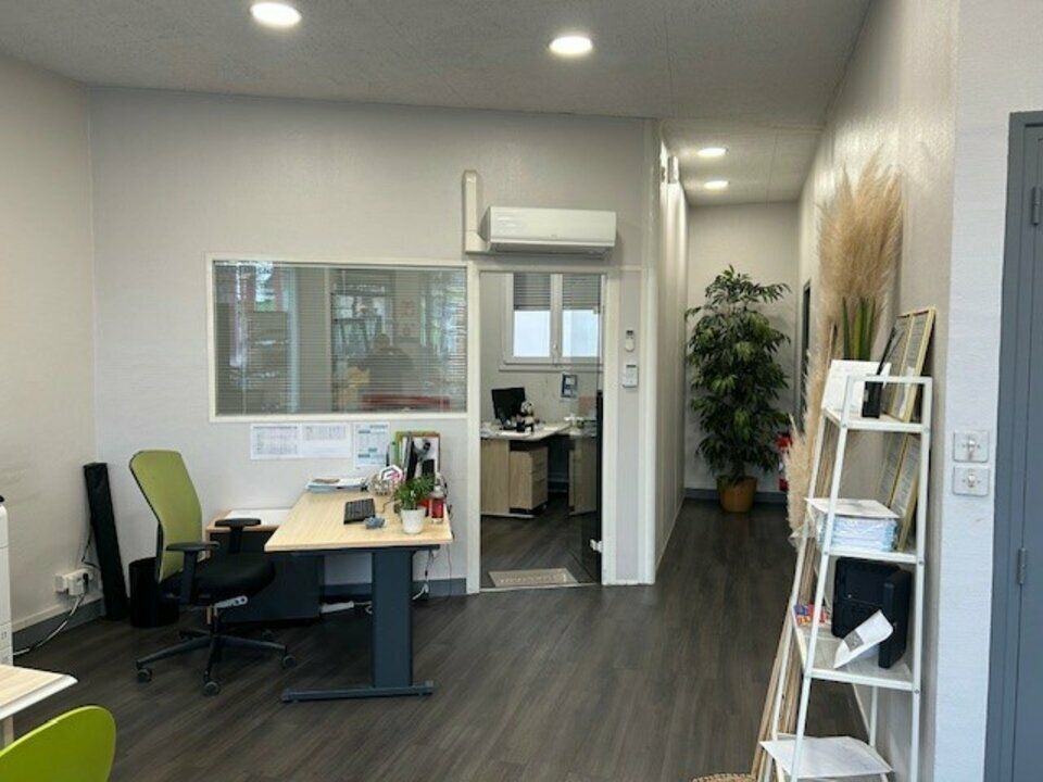 Location local commercial 65 m² non divisibles