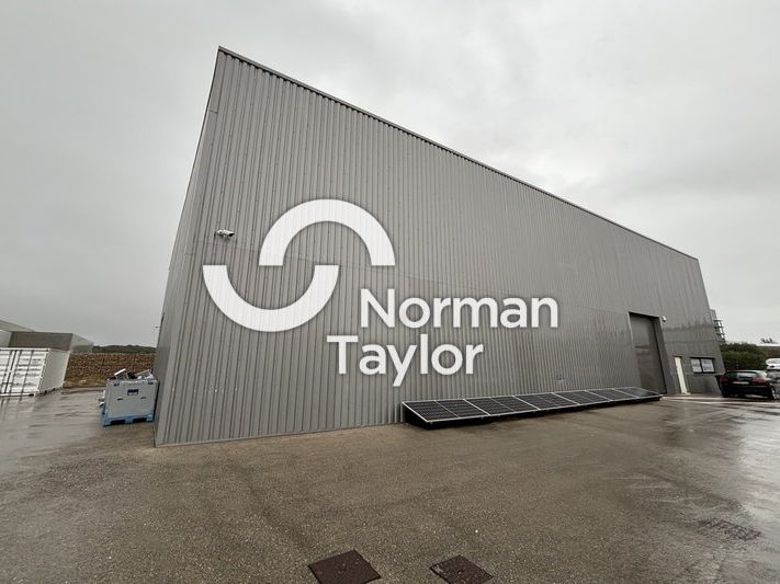 Location local d''activites 435 m² non divisibles