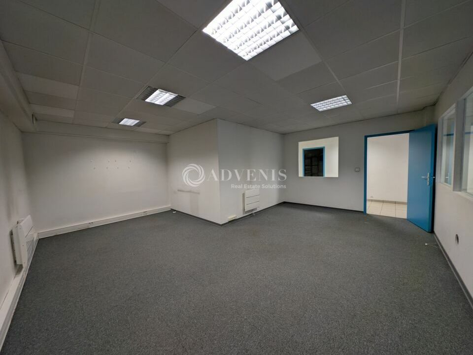 Location bureaux 128 m² non divisibles