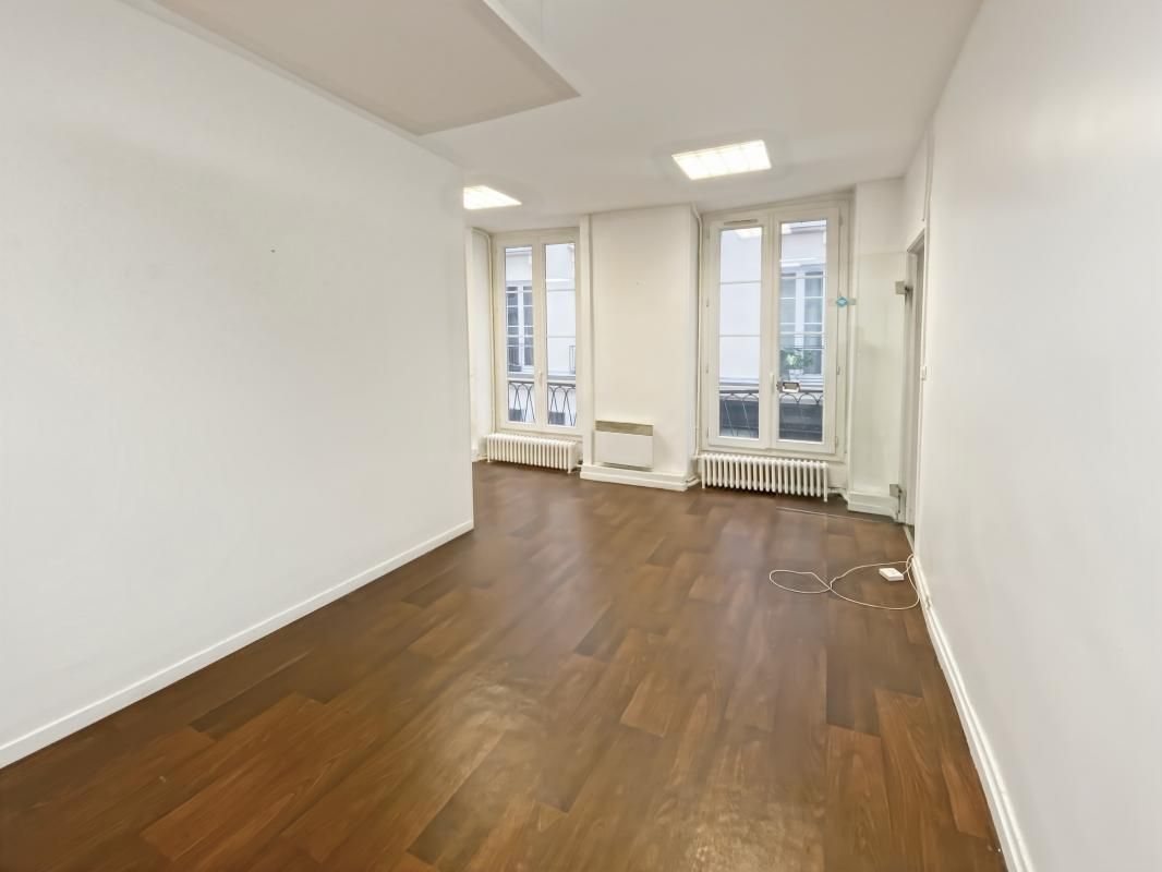Location bureaux 147 m² non divisibles