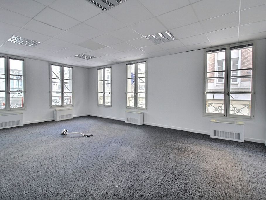 Location bureaux 403 m² divisibles à partir de 190 m²