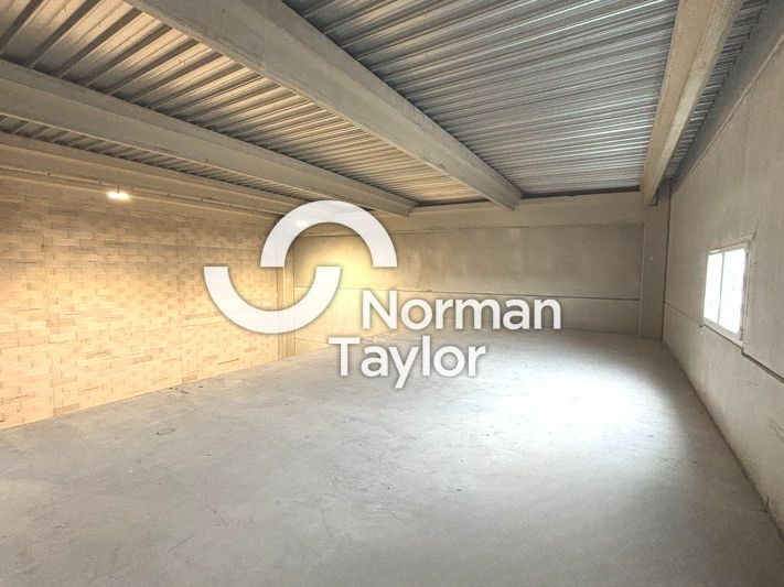 Local d'activité à vendre - 164 m²