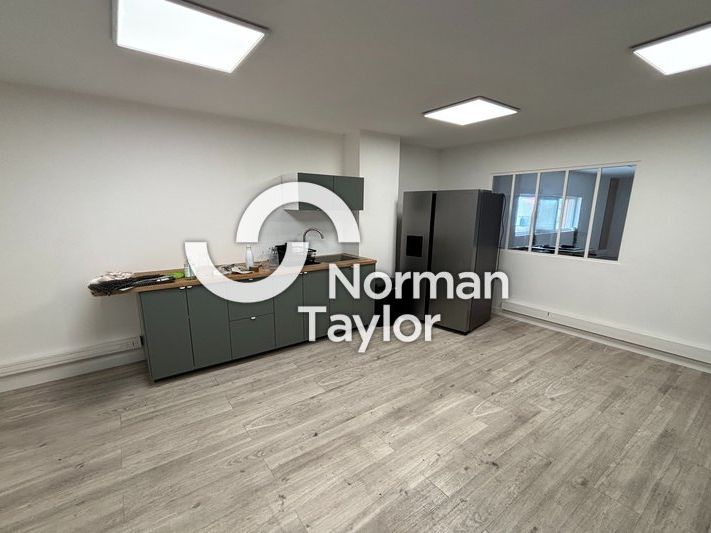 Local d'activité à vendre - 314 m² 