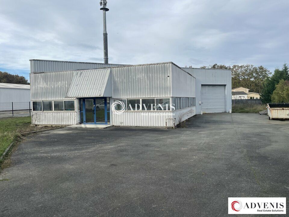 Location local d''activites 450 m² non divisibles