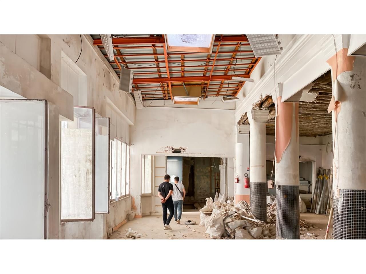 Vente bureaux 600 m² non divisibles