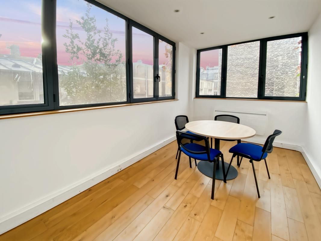 Location bureaux 120 m² non divisibles